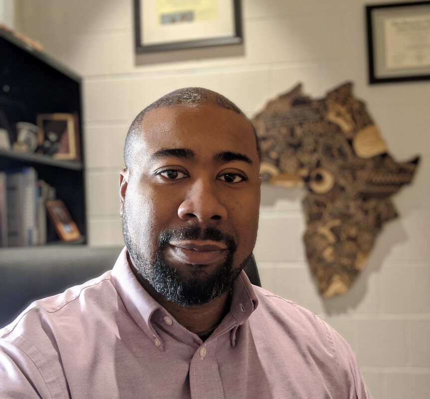 photo of Seth Thompson